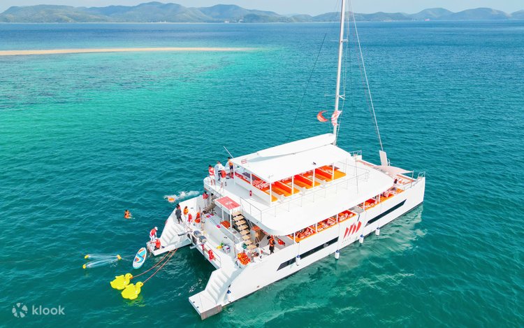 Chateau Ultimate Party Catamaran Yacht 3 Islands Tour